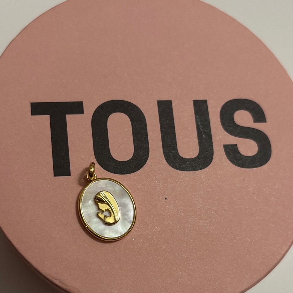 TOUS Virgen Mary Nacar White Pendant
